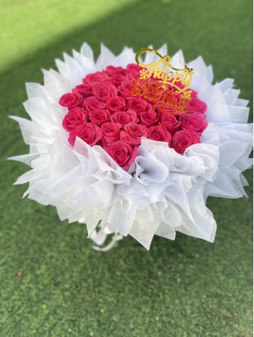 QUEEN PINK ROSES