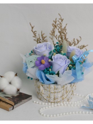 HELENA 3 (SOAP FLOWERS)