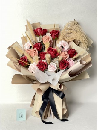 HEART'S DELIGHT (SOAP FLOWERS)