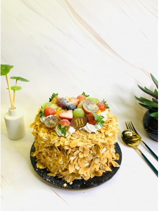 Almond Fresh Fruit Cake 杏仁鲜水果蛋糕 6 inch   6 寸